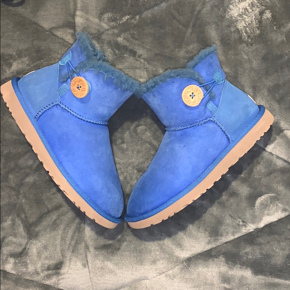 UGG Bailey Royal Blue Sz. 7 Boots